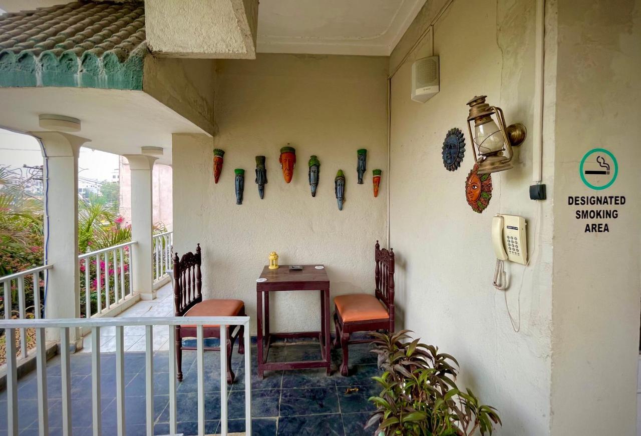 Kakaku The Guest House Adilabad Extérieur photo